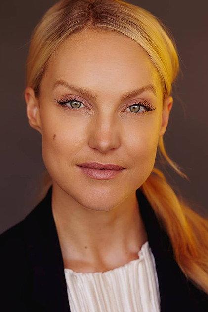 Charlotte Ellen Price - Actor Profile Photo