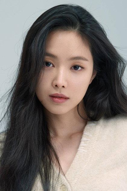 Son Na-eun - Actor Profile Photo