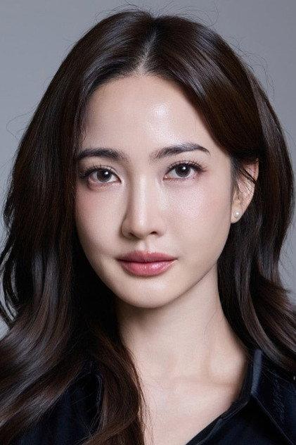 Natapohn Tameeruks - Actor Profile Photo