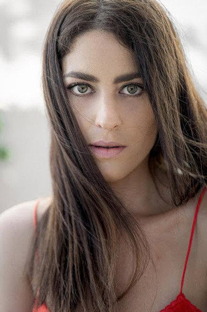 Sandra Caraglia - Actor Profile Photo