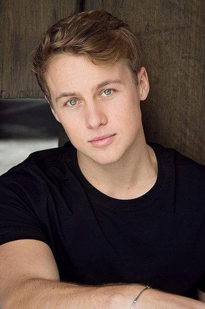 Josh MacQueen - Actor Profile Photo