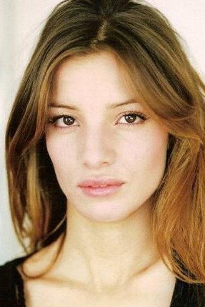 Razika Nayis - Actor Profile Photo