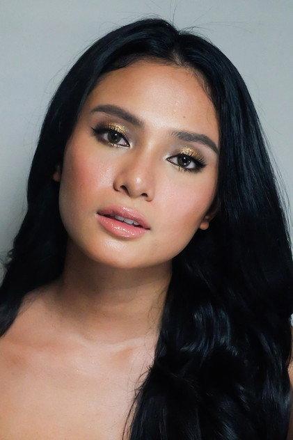 Klea Pineda - Actor Profile Photo