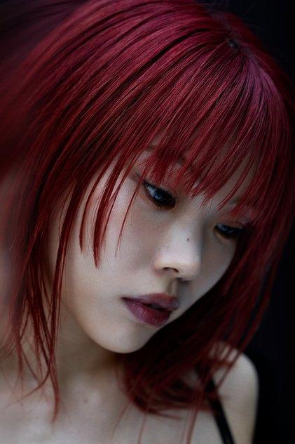 AiNA THE END - Actor Profile Photo