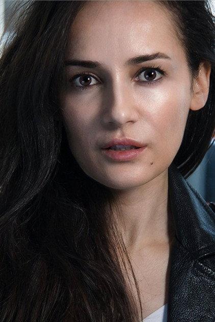 Rebecca Husain - Actor Profile Photo