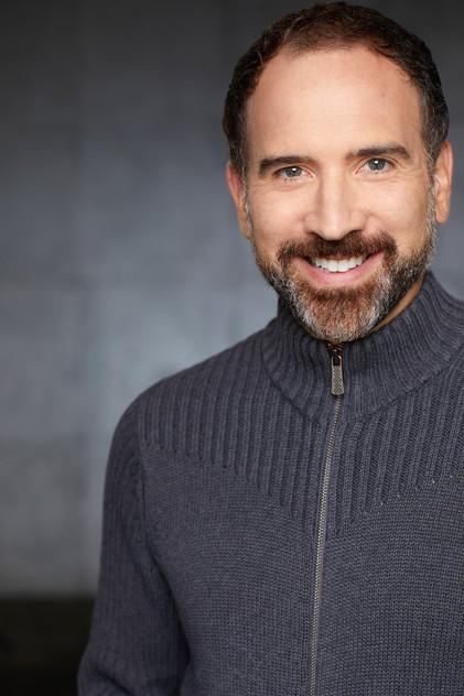 César Gamiño - Actor Profile Photo