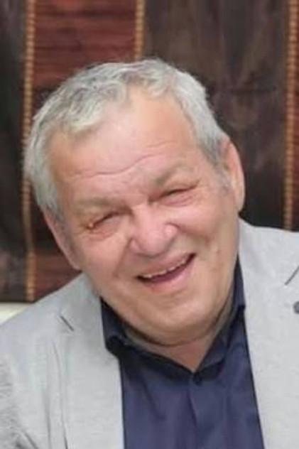 Besnik Çinari - Actor Profile Photo