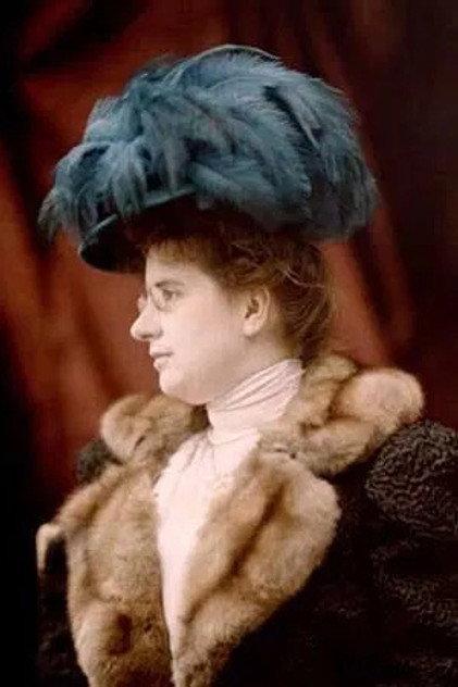 Marguerite Lumière - Actor Profile Photo