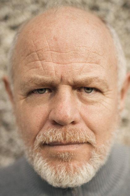 Enda Oates - Actor Profile Photo