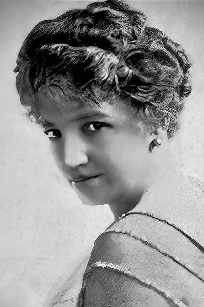 Adele Farrington - Actor Profile Photo