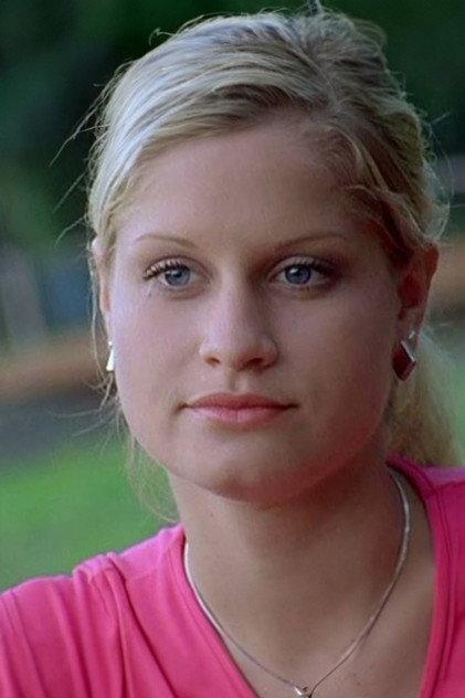 Adéla Decastelová - Actor Profile Photo