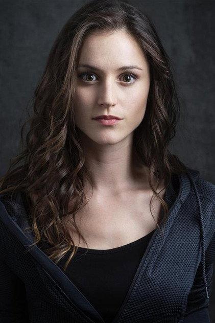 Samantha Loxley - Actor Profile Photo