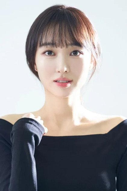 Cho Shi-yoon - Actor Profile Photo