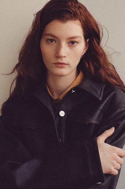 Zoe Head - Actor Profile Photo