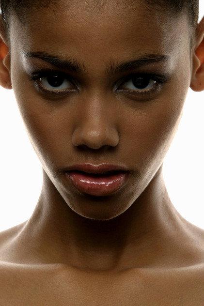 Karolin Kabakuala - Actor Profile Photo
