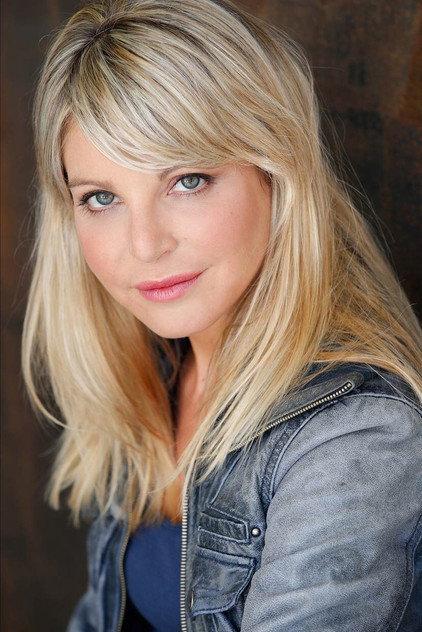 Ellen Schoeters - Actor Profile Photo