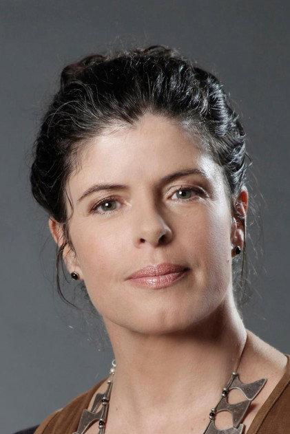 Illse Roos - Actor Profile Photo