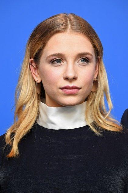 Lena Klenke - Actor Profile Photo