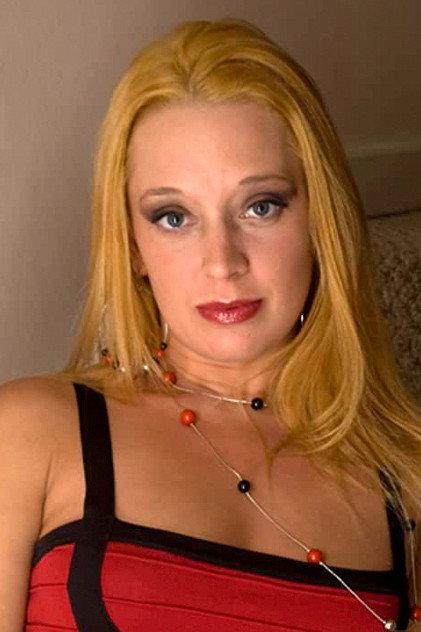 Dawn Lyn - Actor Profile Photo