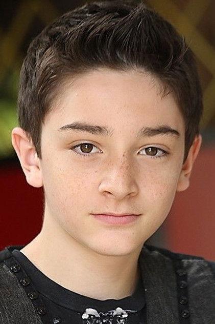 Aaron Refvem - Actor Profile Photo