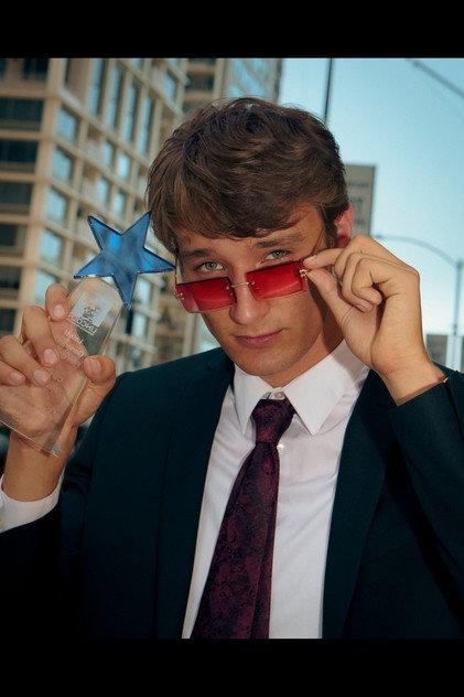 Carter Hellwarth - Actor Profile Photo