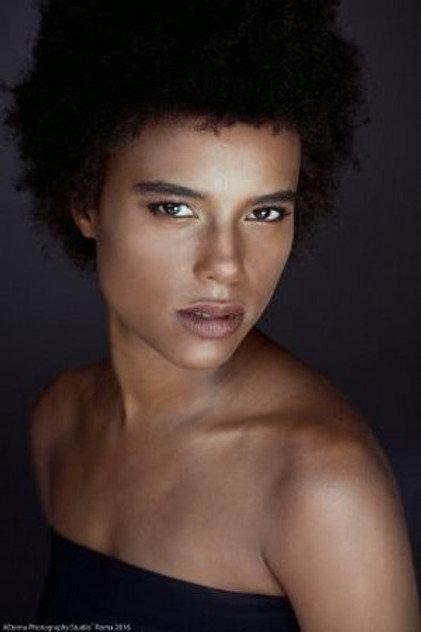 Lorena Cesarini - Actor Profile Photo