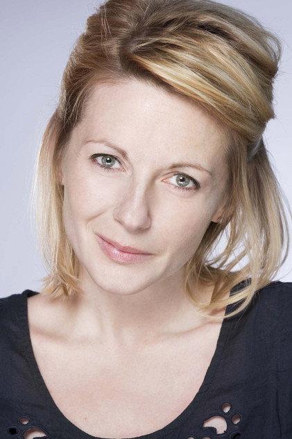 Lisa Dillon - Actor Profile Photo