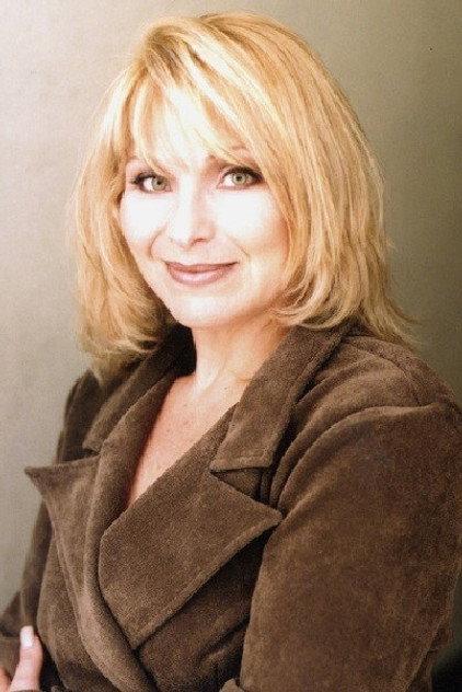 Roslyn Kind - Actor Profile Photo