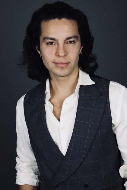 Sebastián Viveros - Actor Profile Photo