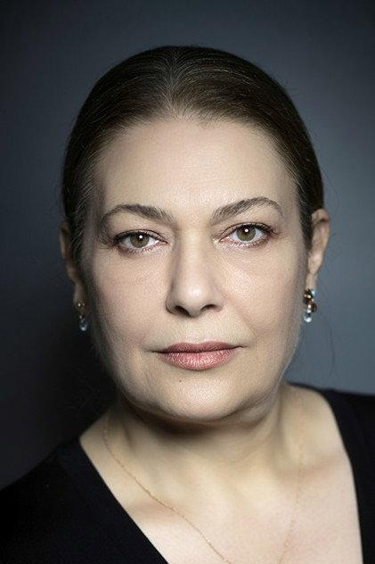 Zeynep Eronat - Actor Profile Photo