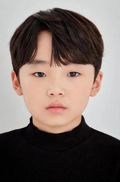 Yu Ji-wan - Actor Profile Photo