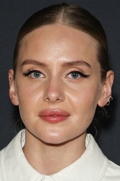 Sofia Kappel - Actor Profile Photo