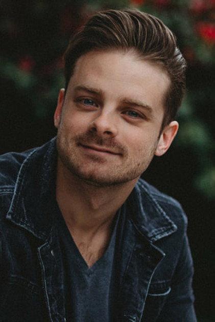 Dan Richards - Actor Profile Photo