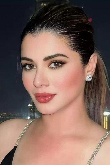 Kainaat Arora - Actor Profile Photo