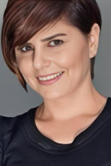 İpek Düzgünkaya - Actor Profile Photo