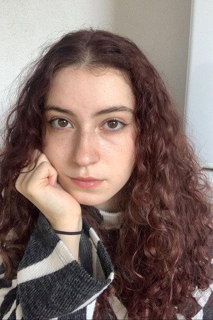 Beatriz Prado - Actor Profile Photo