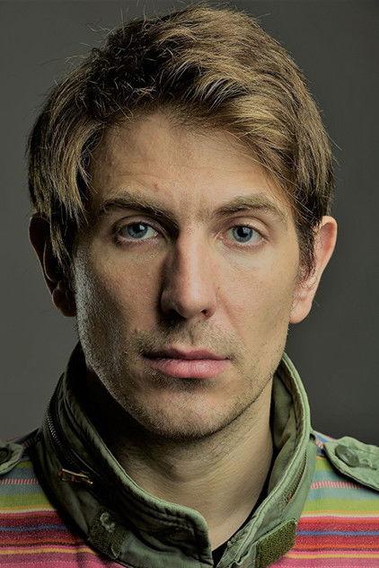 Russell Geoffrey Banks - Actor Profile Photo