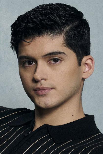 Max Pelayo - Actor Profile Photo