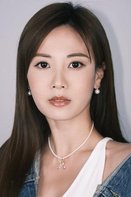 Rebecca Zhu Chenli - Actor Profile Photo