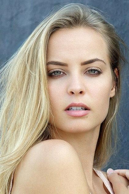 Sydney Bakich - Actor Profile Photo