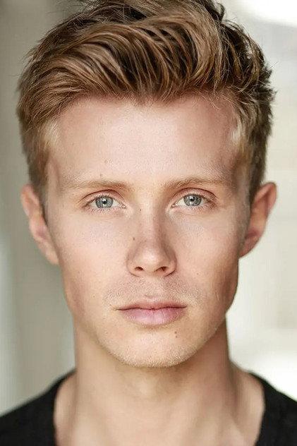 Rob Houchen - Actor Profile Photo