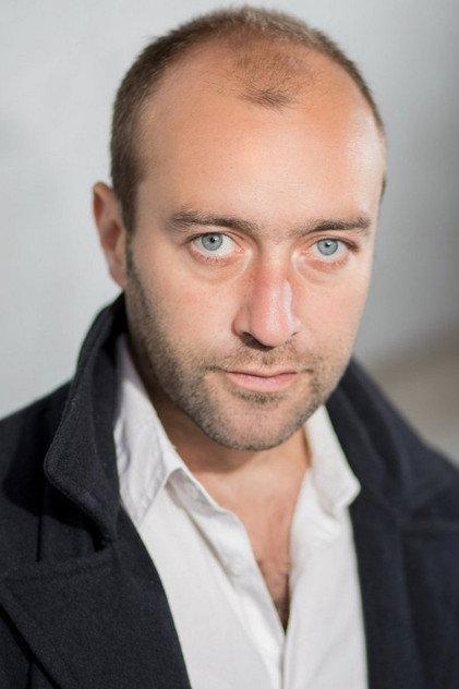 Gareth Llewelyn - Actor Profile Photo