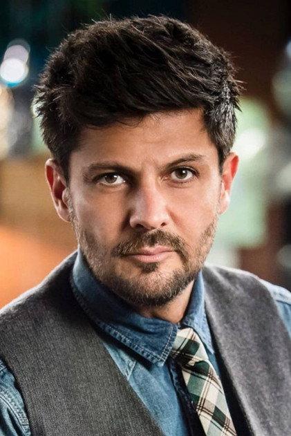 Fabián Robles - Actor Profile Photo