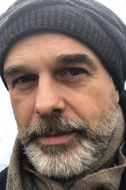 Simon Bowles - Actor Profile Photo