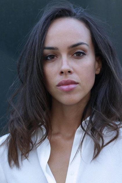 Tika Peucelle - Actor Profile Photo