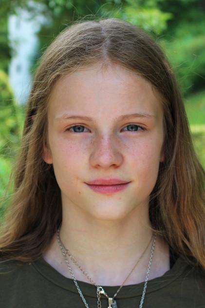 Emilia Warenski - Actor Profile Photo