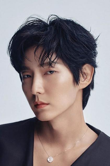 Lee Joon-gi - Actor Profile Photo