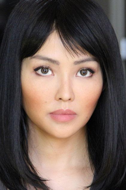 Elizabeth Tan - Actor Profile Photo