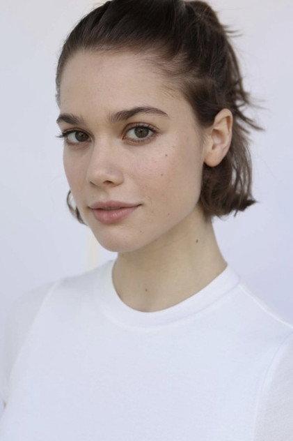 Michelle Ellyse - Actor Profile Photo