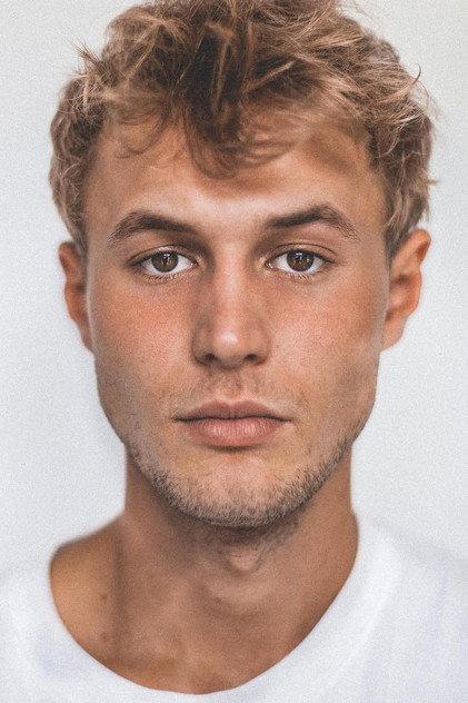Ludwig Simon - Actor Profile Photo